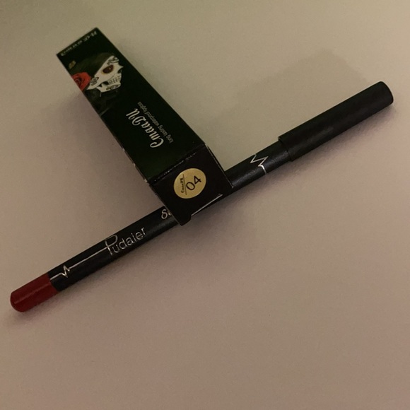 NEW Cmaa DU MATTE WATERPROOF LIQUID LIPSTICK #04 - Picture 6 of 6